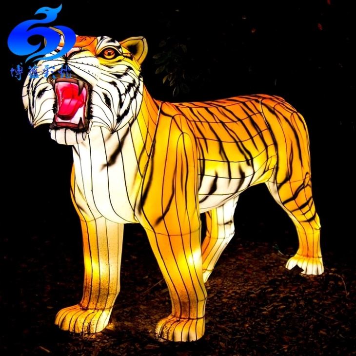 4 4